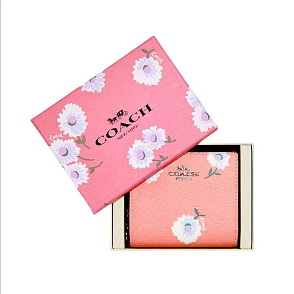 NEW Coach Snap Wallet Daisy Print